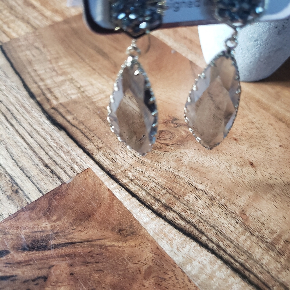 Gray Crystal Drop Earrings with Beaded Accent - Picture 3 of 4